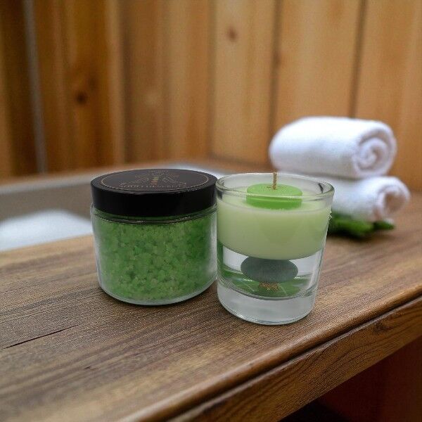 Heart Chakra Candle & Bath Salts - Image 1